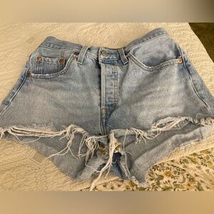 Levi's Women's 501 Original Shorts Distressed Button Up Fringe Size 27